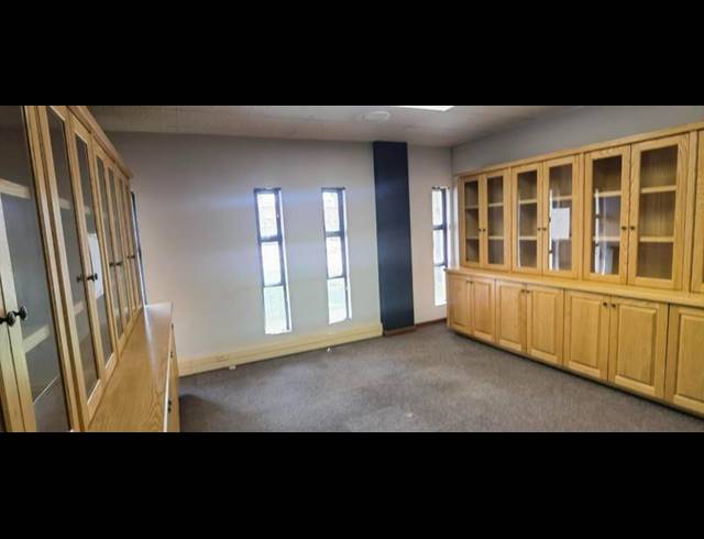 BUSINESS PROPERTY TO RENT IN HAZELDEAN